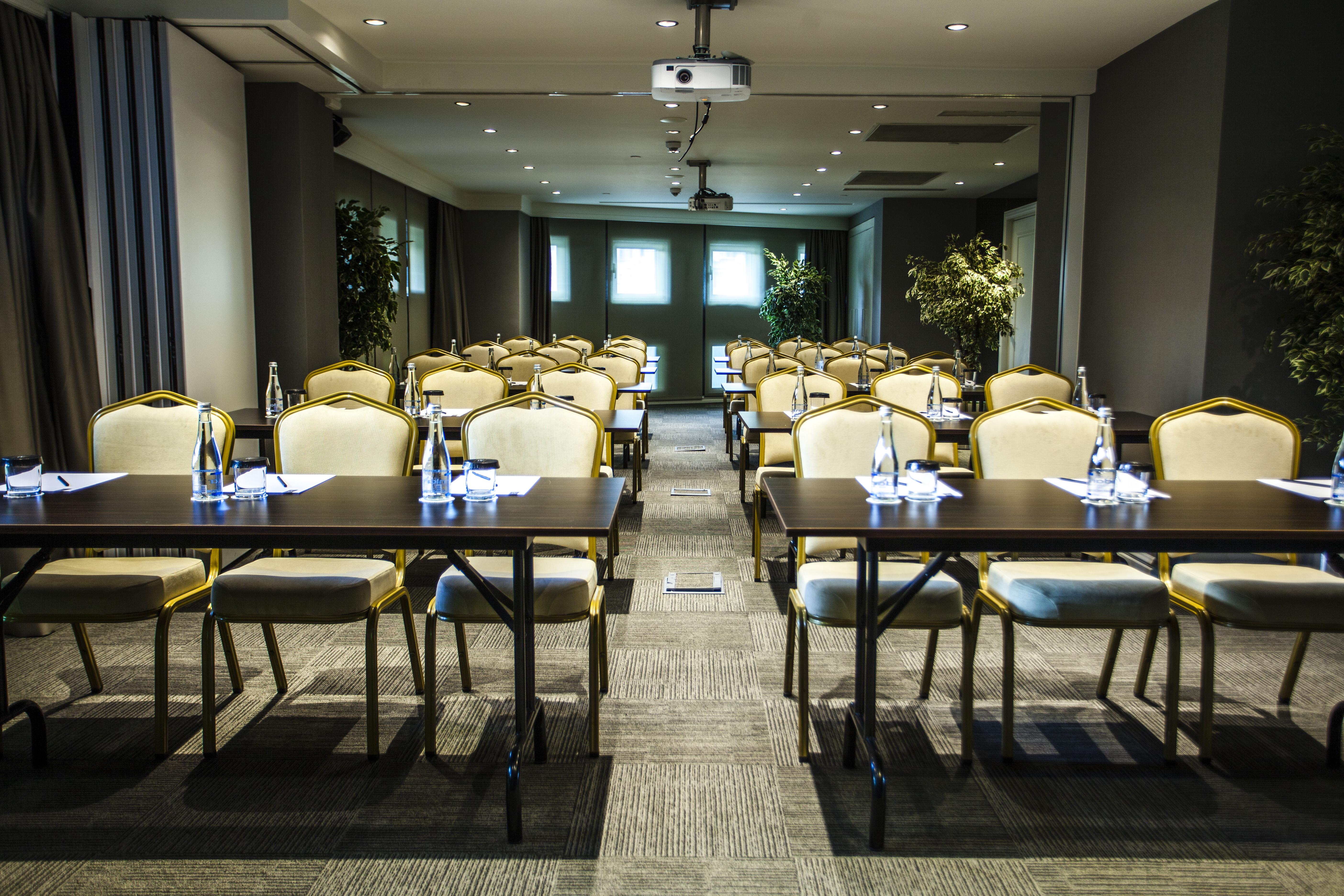 The Elysium Taksim Hotel Istanbul Exterior photo Meeting room