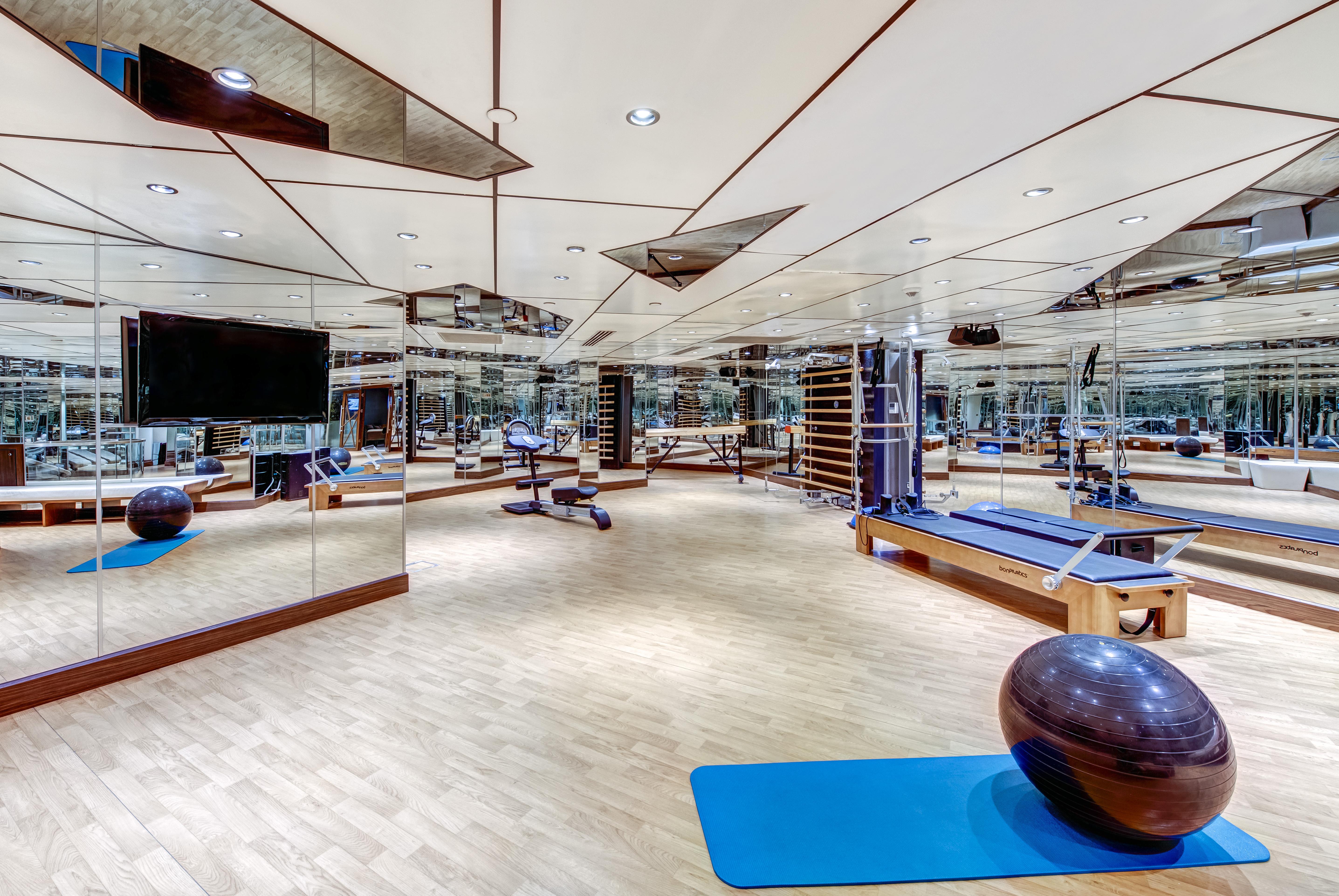 The Elysium Taksim Hotel Istanbul Exterior photo The gym