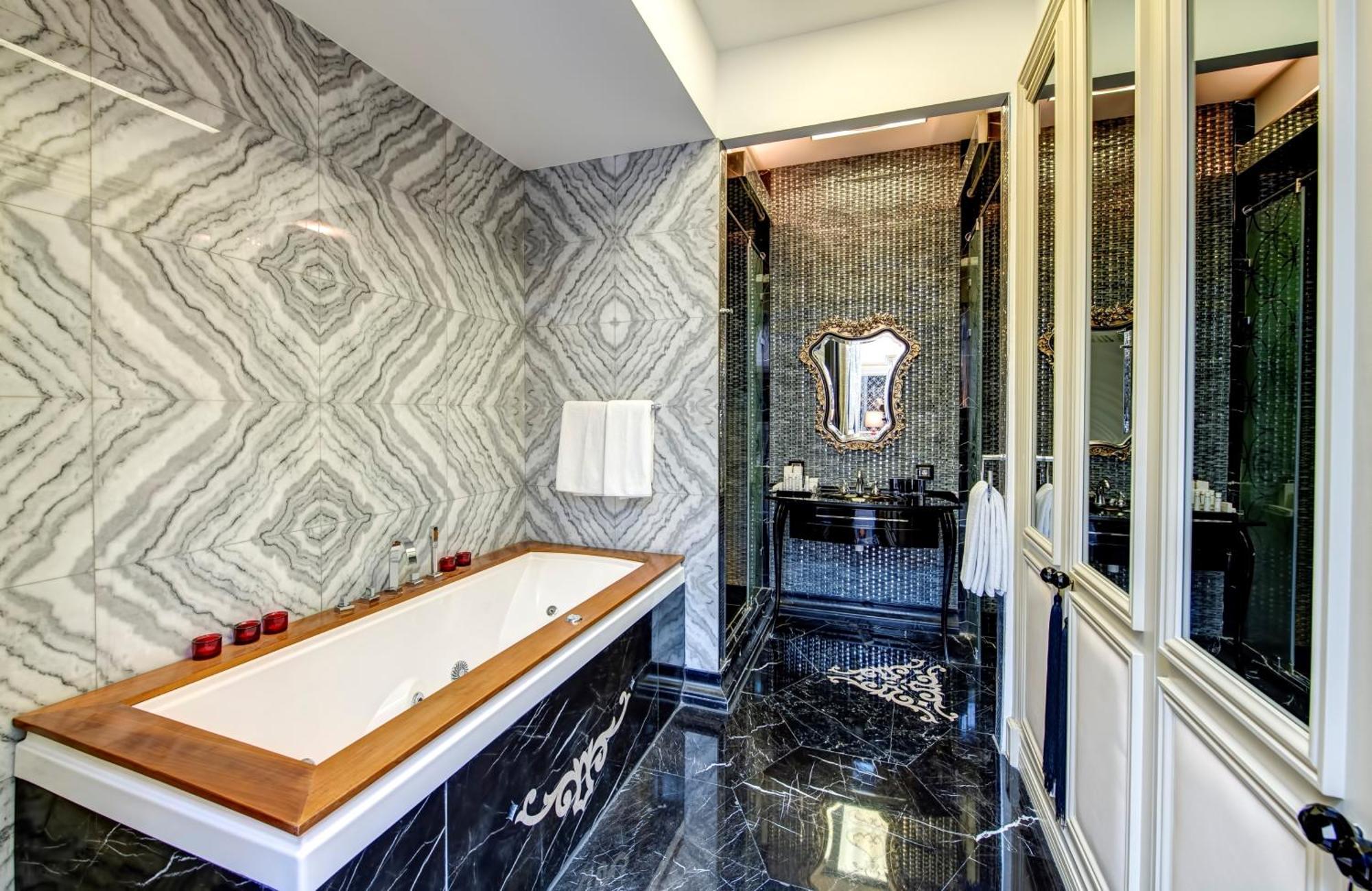 The Elysium Taksim Hotel Istanbul Room photo