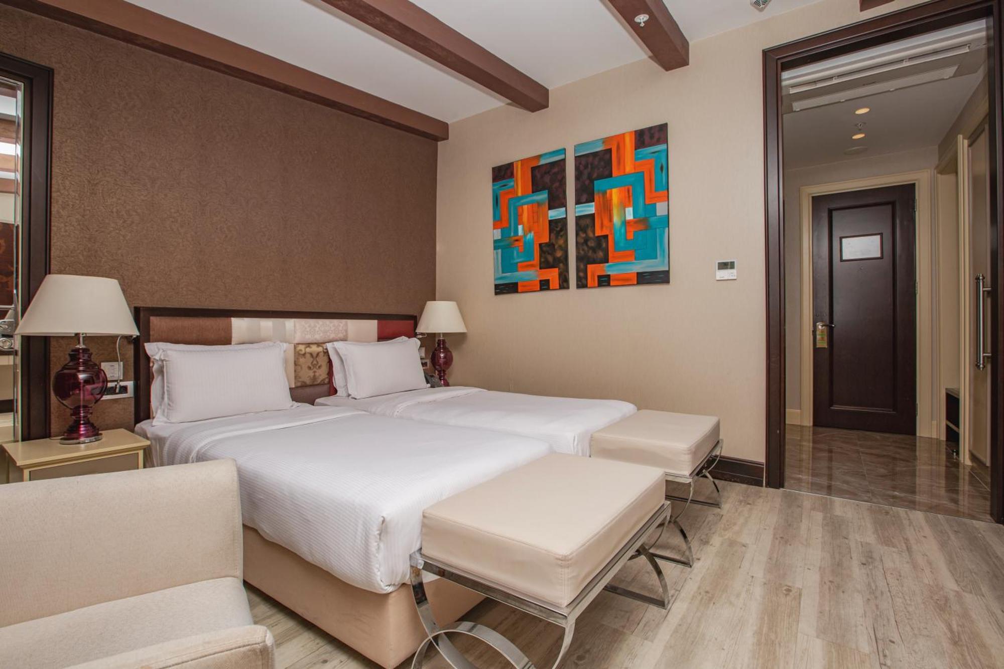 The Elysium Taksim Hotel Istanbul Room photo