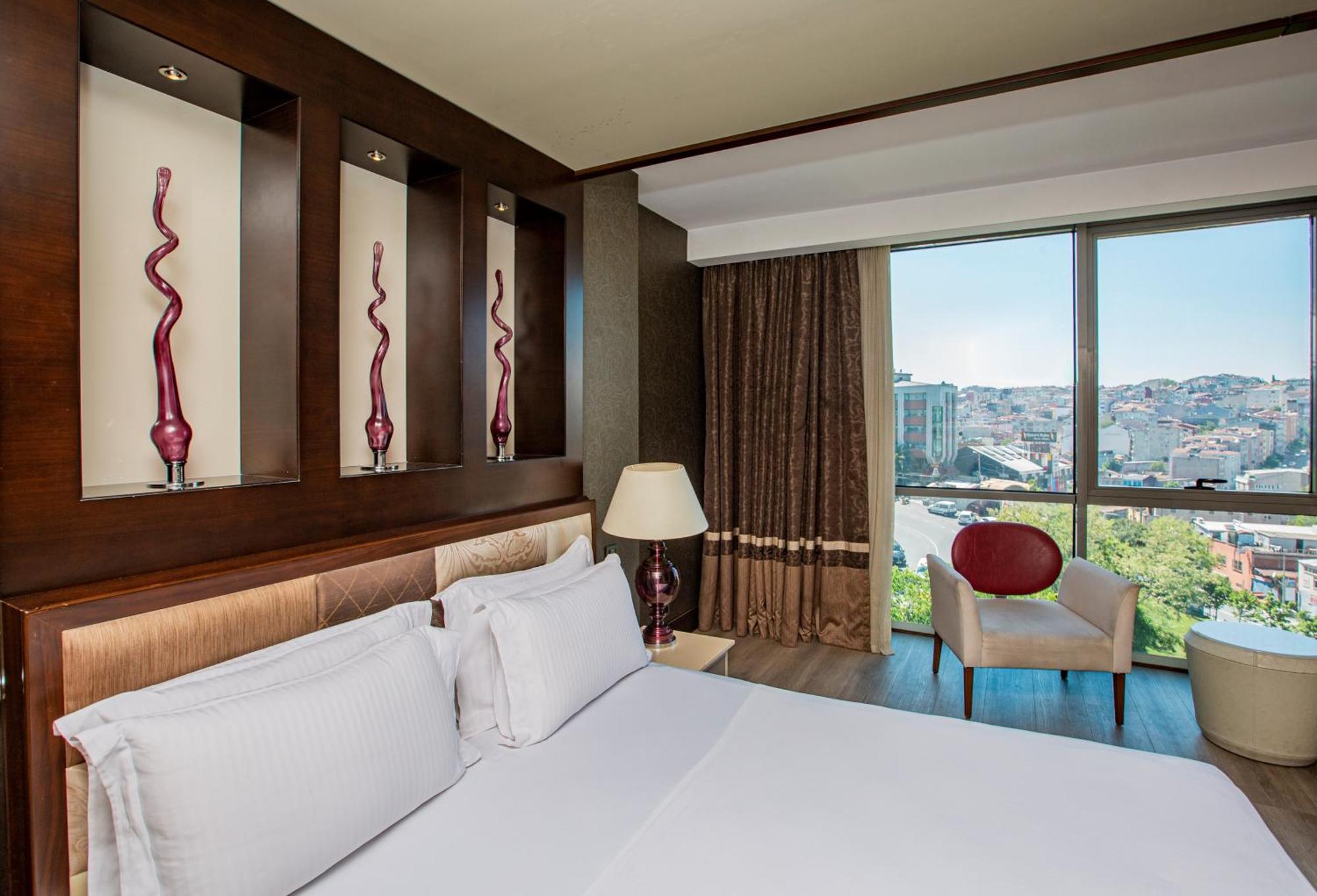 The Elysium Taksim Hotel Istanbul Room photo